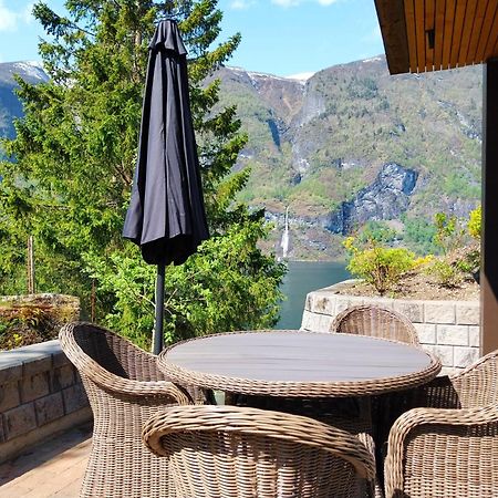 Otnes Fjordside Apartment Aurland Exterior photo